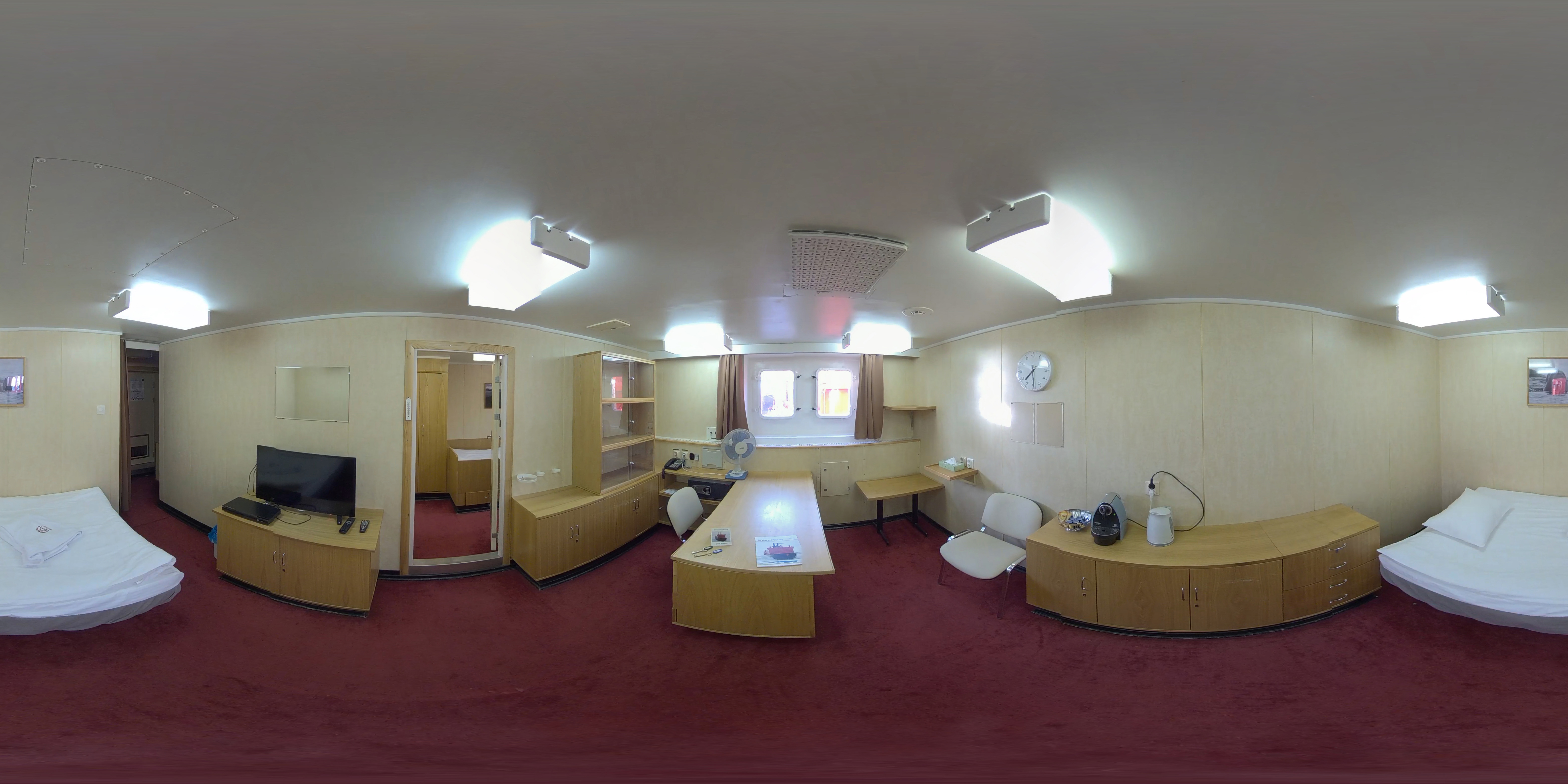Quark Expeditions 50 Years of Victory Arktika Suite 4.jpg